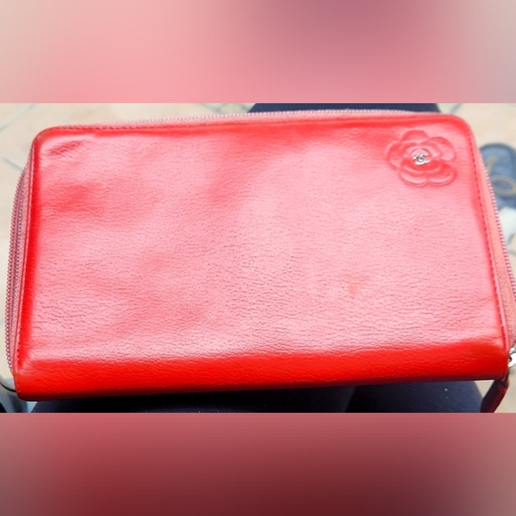 Chanel  Clutch - Picture 2 of 12